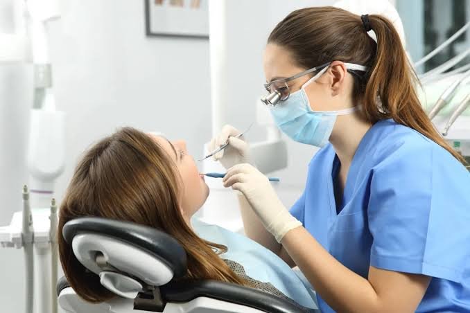 Dental hygiene courses in Canada