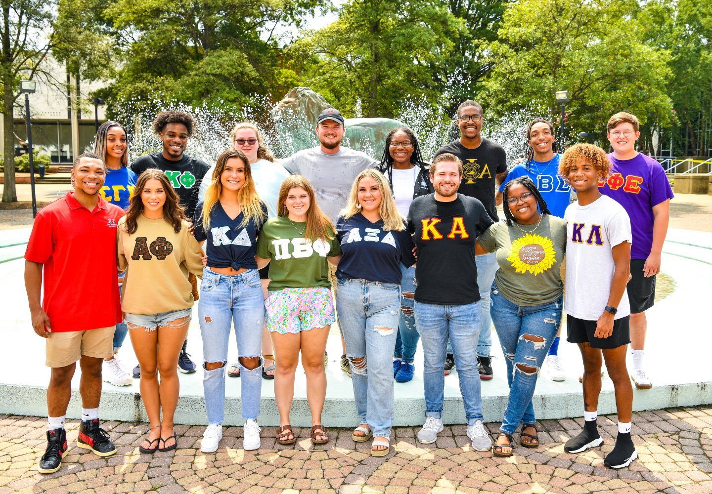 What Is Greek Life? A Complete Guide to Sororities & Fraternities